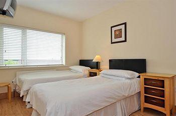 Amber Lodge Budget Accommodation Galway Esterno foto