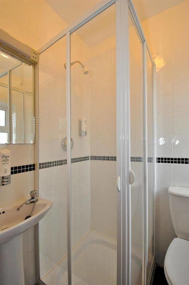 Amber Lodge Budget Accommodation Galway Esterno foto