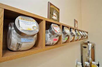 Amber Lodge Budget Accommodation Galway Esterno foto
